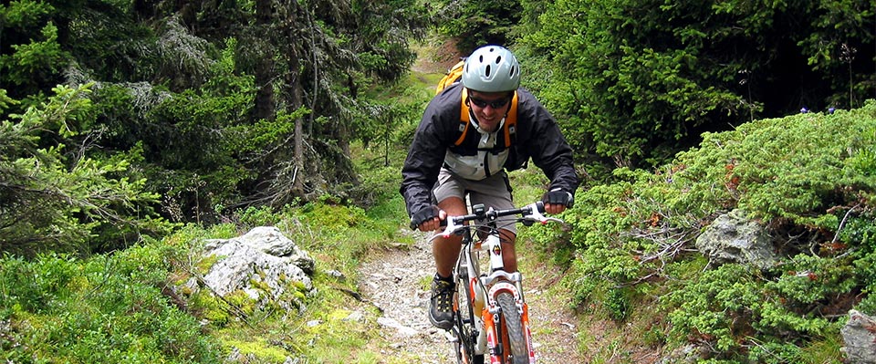 Andare in mountain bike in Val Senales